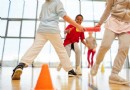 Spannende Indoor- und Outdoor-Staffelläufe für Kinder 