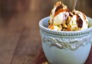 Rezept für Erdnuss-Fudge-Eisbecher 