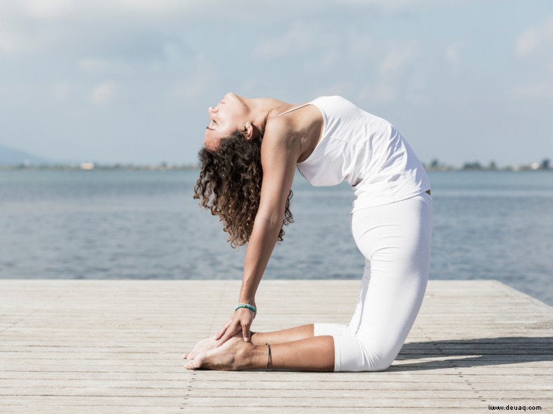 Wie du deine Doshas mit der richtigen Abfolge von Yoga-Asanas ausbalancierst 