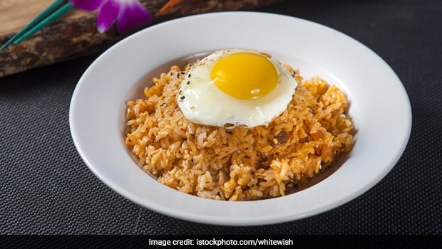 Rezept für gebratenen Reis mit Knoblauch und Eiern 