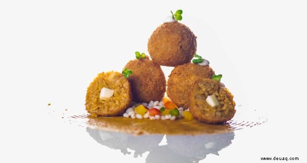 Rezept für japanische Curry-Arancini mit Gerstensalsa 