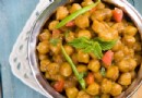 Kathiawari Aloo Chana Chaat Rezept 