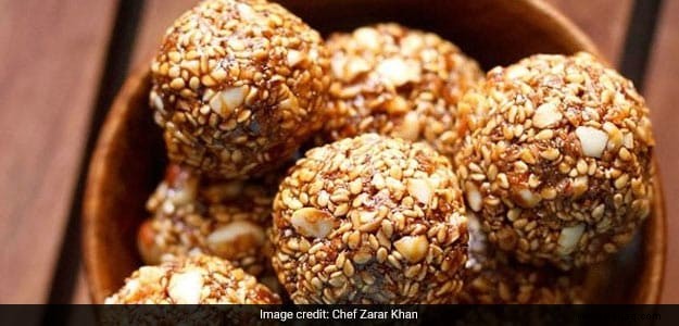 Moongfali Til Laddoo Rezept 