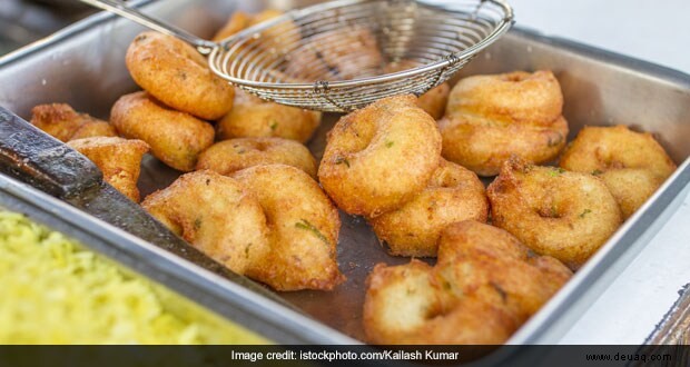 Gajar Patta Gobhi Vada Rezept 