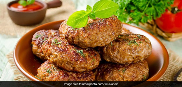 Aloo Ke Chapli Kebab Rezept 