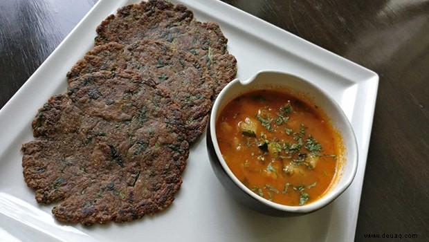 Mooli Thepla mit Aloo Bhaji Rezept 