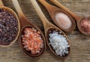 Arten von Salzen, die die Ernährungswissenschaftlerin Rujuta Diwekar täglich zu sich nehmen möchte 