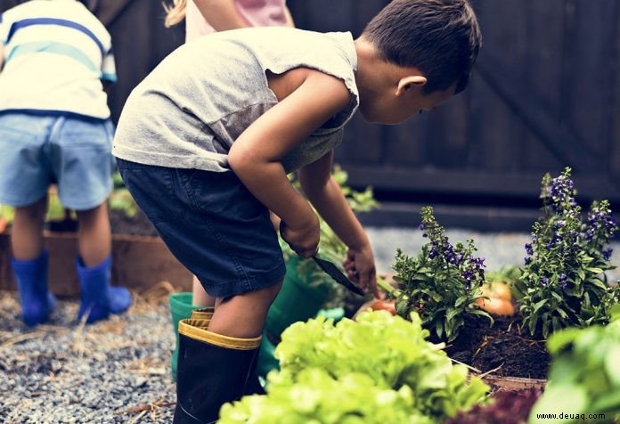 Die 10 besten Gartenaktivitäten für Ihre Kinder 