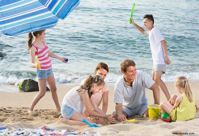 Lustige Strandspiele und Aktivitäten für Kinder 