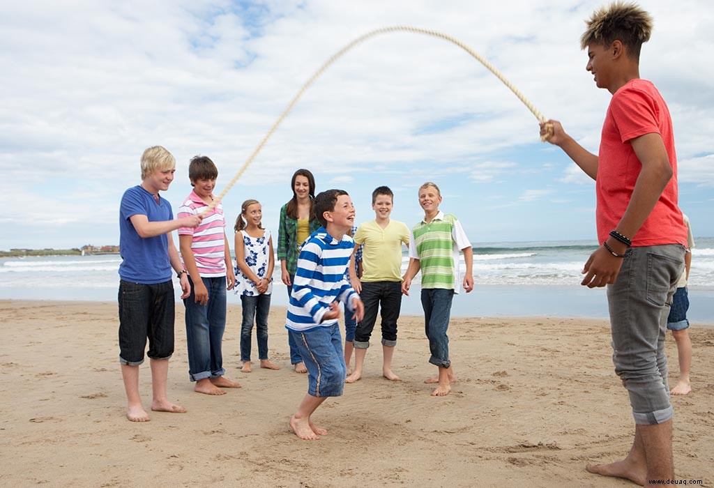 Lustige Strandspiele und Aktivitäten für Kinder 