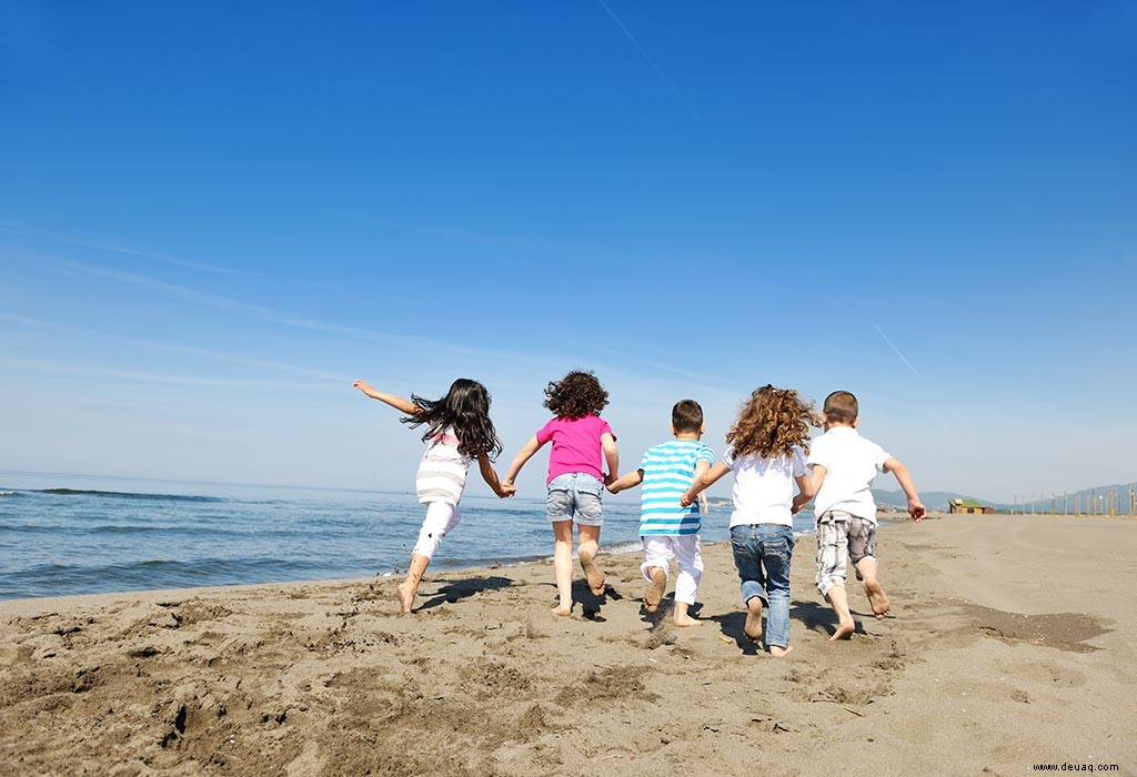 Lustige Strandspiele und Aktivitäten für Kinder 