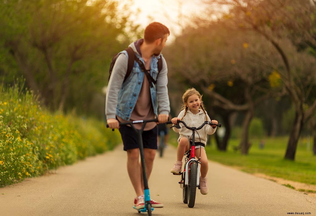 7 Outdoor-Aktivitäten für die Sommerabende Ihrer Kinder 