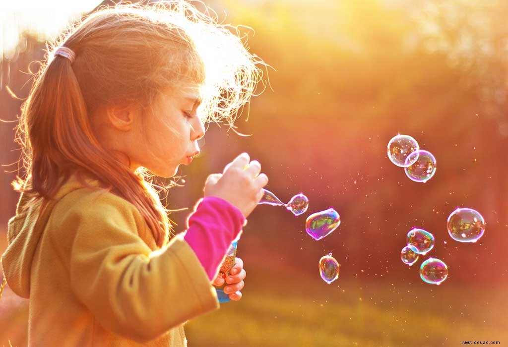 Rezept für hausgemachte Seifenblasenlösung für Kinder 