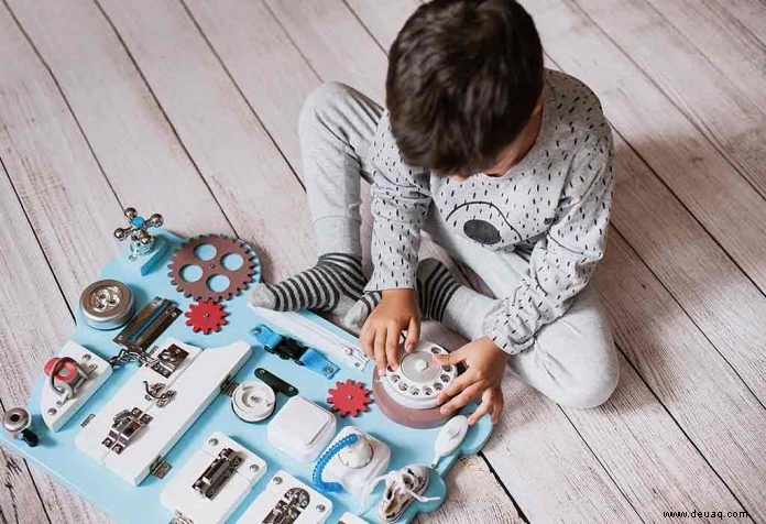 Erstaunliche DIY Sensory Board-Ideen für Kinder 