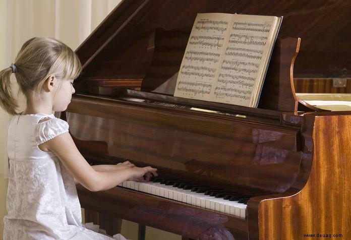 7 einfache Klavierlieder für Kinder 