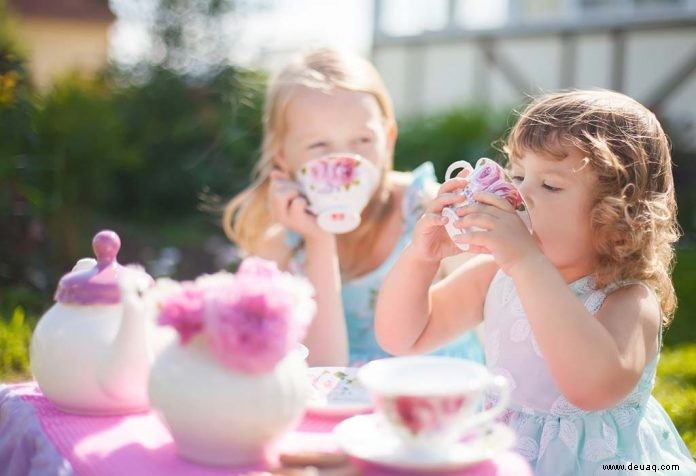 Süße Teeparty-Ideen für Kinder und Möglichkeiten, wie Sie eine organisieren können 