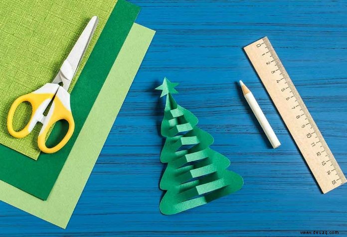 10 einfache Weihnachtsbaum-Bastelarbeiten für Kinder 