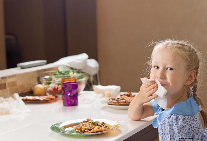 Gute Tischmanieren für Kinder 