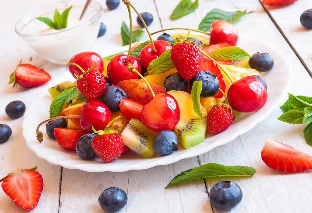 10 gesunde und leckere Obstsalat-Rezepte für Kinder 