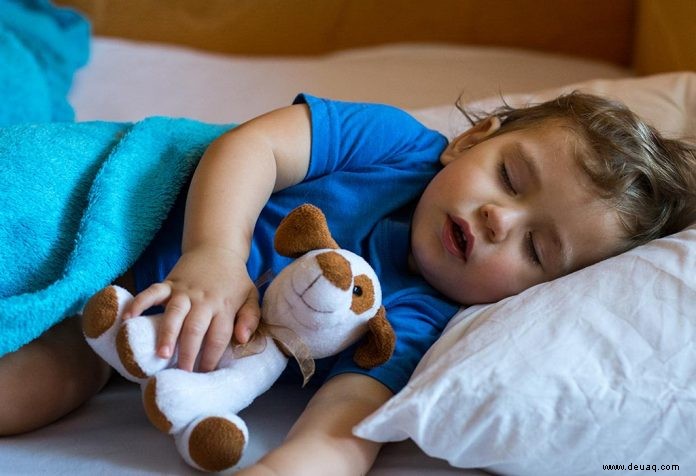 Sprechen im Schlaf bei Kindern – Ursachen und Tipps zum Umgang 