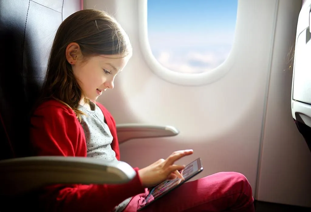 15 Tipps für stressfreies Fliegen mit Kindern 