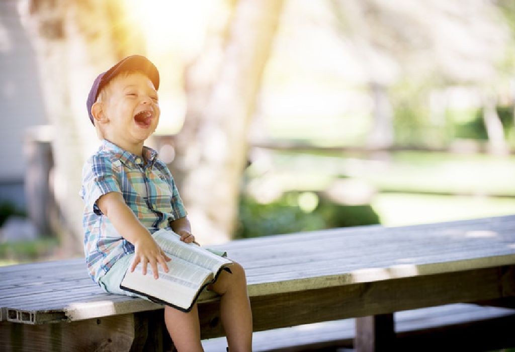 5 Bücher, die den Sinn für Humor bei Ihrem Kind fördern 