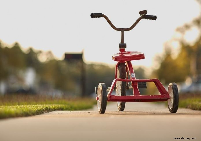 Der richtige Zeitpunkt, um Ihrem Kind sein erstes Dreirad zu kaufen 