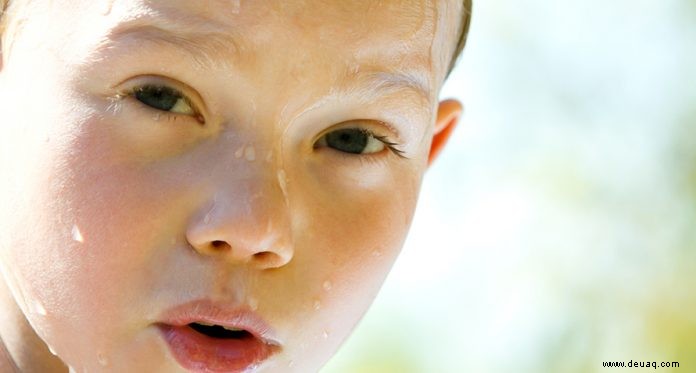 6 Warnzeichen für einen Hitzschlag bei Kindern und wie man sie vermeidet 