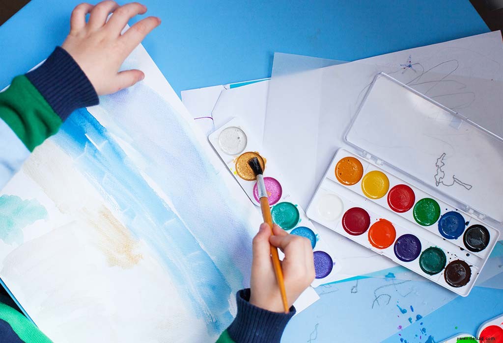 Bedeutung der Kunst für die Entwicklung Ihres Kindes und Möglichkeiten, wie Eltern Kreativität anregen können 