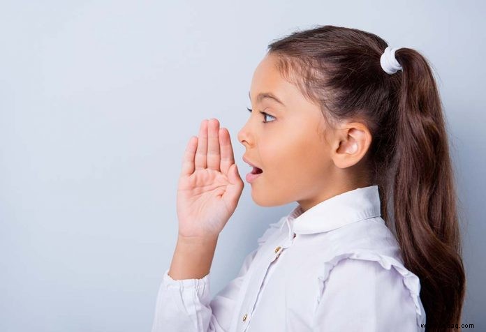 Erziehung eines übermäßig gesprächigen Kindes – Tipps zum Umgang mit einer Chatterbox 