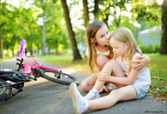 9 Möglichkeiten, ein freundlicheres Kind zu erziehen 