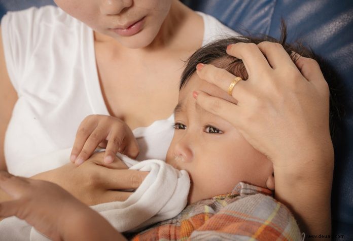 13 wirksame Hausmittel gegen Erbrechen bei Kindern 