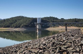 Neueste Fotografie der verheerenden Dürrekatastrophe in Kalifornien 