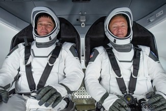 SpaceX:Crew Dragon-Astronauten kehren historisch zur Erde zurück 