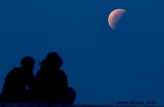 Blood Supermoon 2021:Atemberaubende Fotos der totalen Mondfinsternis aus der ganzen Welt 