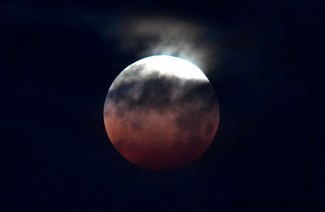 Blood Supermoon 2021:Atemberaubende Fotos der totalen Mondfinsternis aus der ganzen Welt 