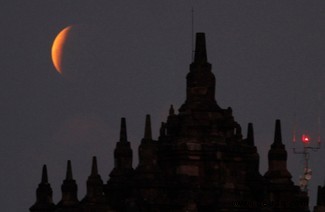 Blood Supermoon 2021:Atemberaubende Fotos der totalen Mondfinsternis aus der ganzen Welt 