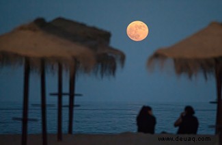 Strawberry Supermoon:Vollmondfotos aus der ganzen Welt 