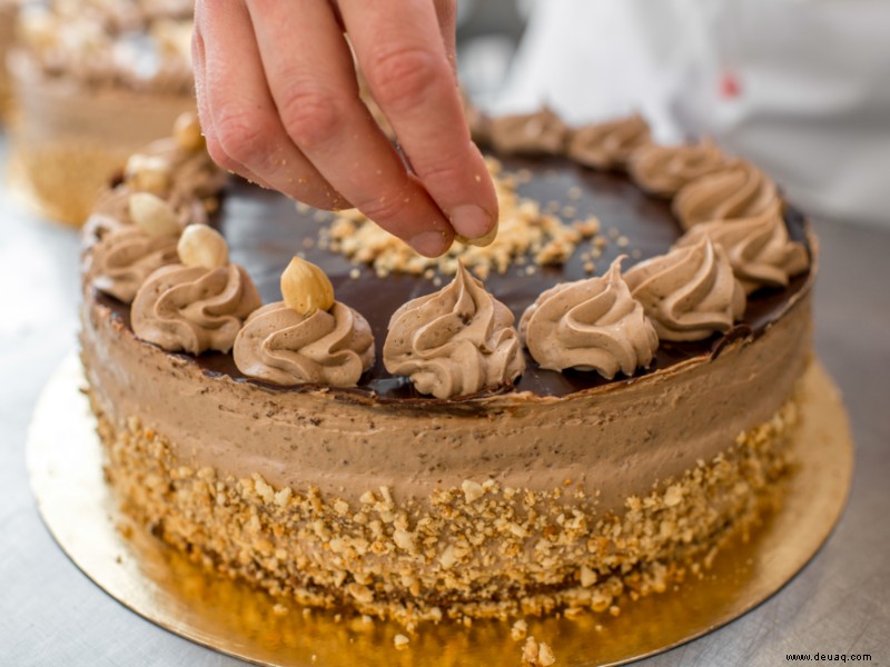 Die durch den Lockdown verhängte Entlassung veranlasste diese Frau, ein kleines Kuchengeschäft zu gründen 