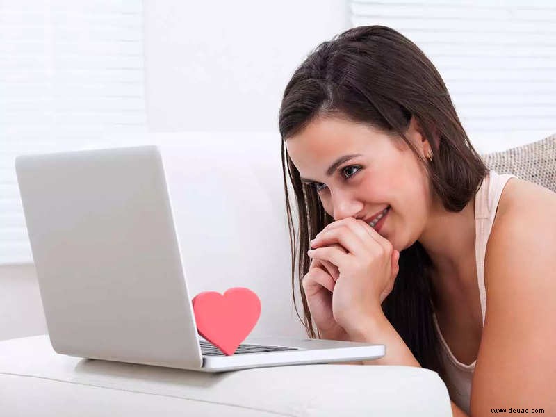 Frauen sind bereit, den ersten Schritt zu tun, fühlen sich sicherer beim Online-Dating, zeigt eine Umfrage 