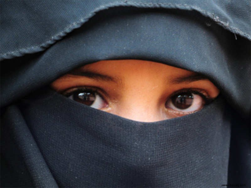 Als sich ein in Burka gekleidetes Mädchen das Telefon meines Mannes auslieh 