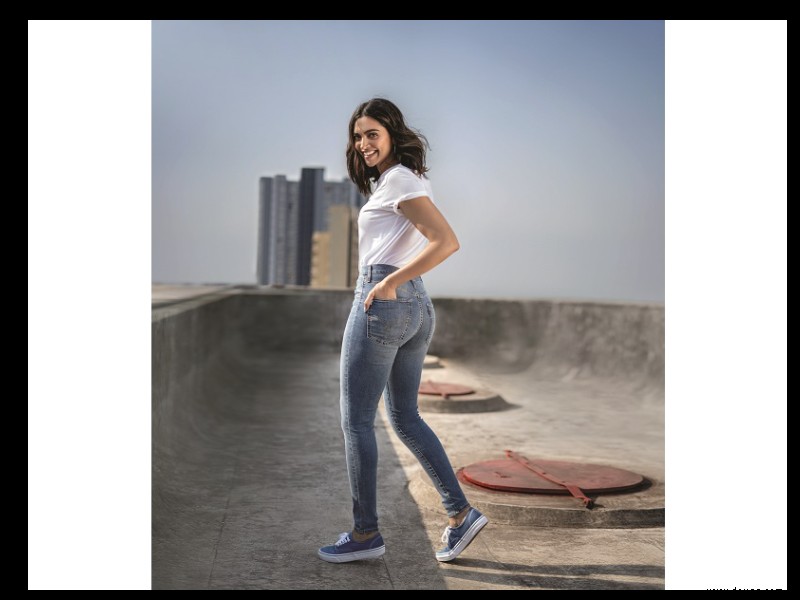 Levis® gibt Deepika Padukone als globale Markenbotschafterin bekannt 