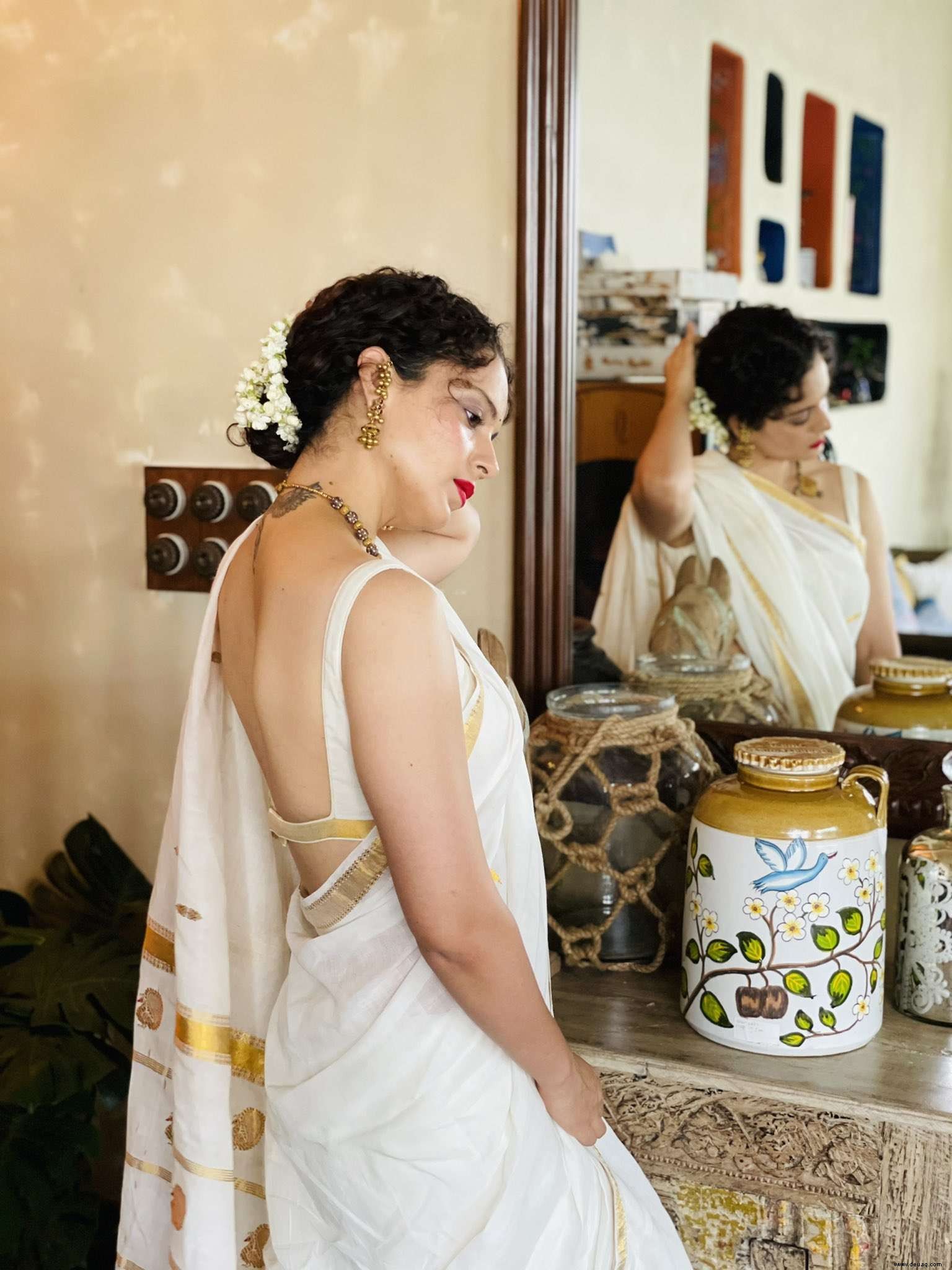 Kangana Ranaut bietet eine Lektion an, wie man traditionellen Kasavu-Sari glamourös macht 