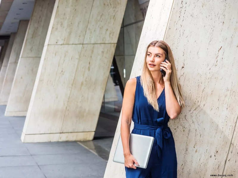 Arbeits- und Freizeit-Outfits, die Sie tragen können, wenn Sie zurück ins Büro gehen 