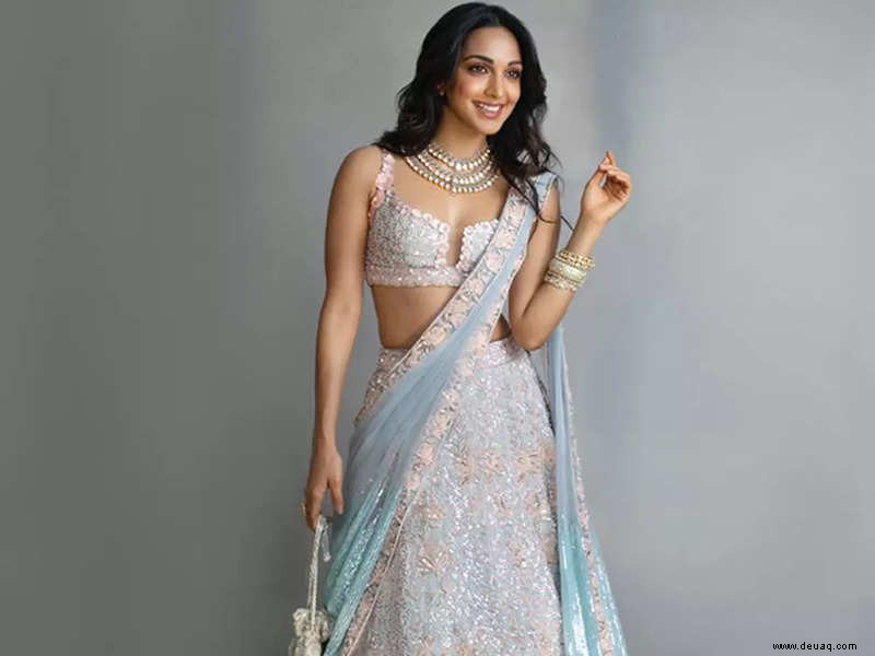 So wählen Sie diesen Sommer das perfekte Designer-Lehenga für eine Brautjungfer aus 