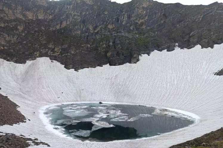 Mysteriöse Orte in Indien, die Sie zum Staunen bringen werden 