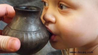 Alte Babyflaschen enthalten Hinweise auf prähistorische Ernährung 