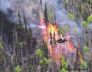 Wildfire-Wissenschaft:Computermodelle, Drohnen und Laserscanning helfen dabei, die Flammen zu schüren und weitreichende Verwüstungen zu verhindern 