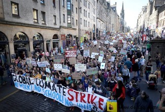 Verdreifachen Sie den Ehrgeiz, den Klimawandel zu verlangsamen, warnen Experten 