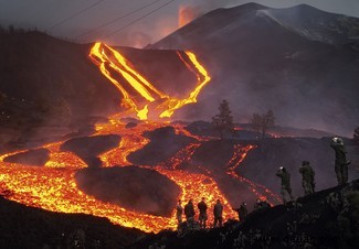 In Bildern:Die kultigsten Vulkanausbrüche des Jahres 2021 